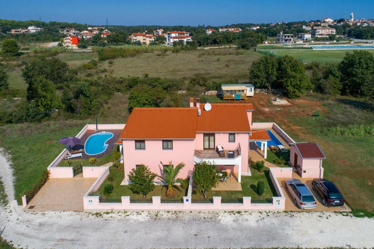 Ferienhaus Mary Ližnjan 외부 사진
