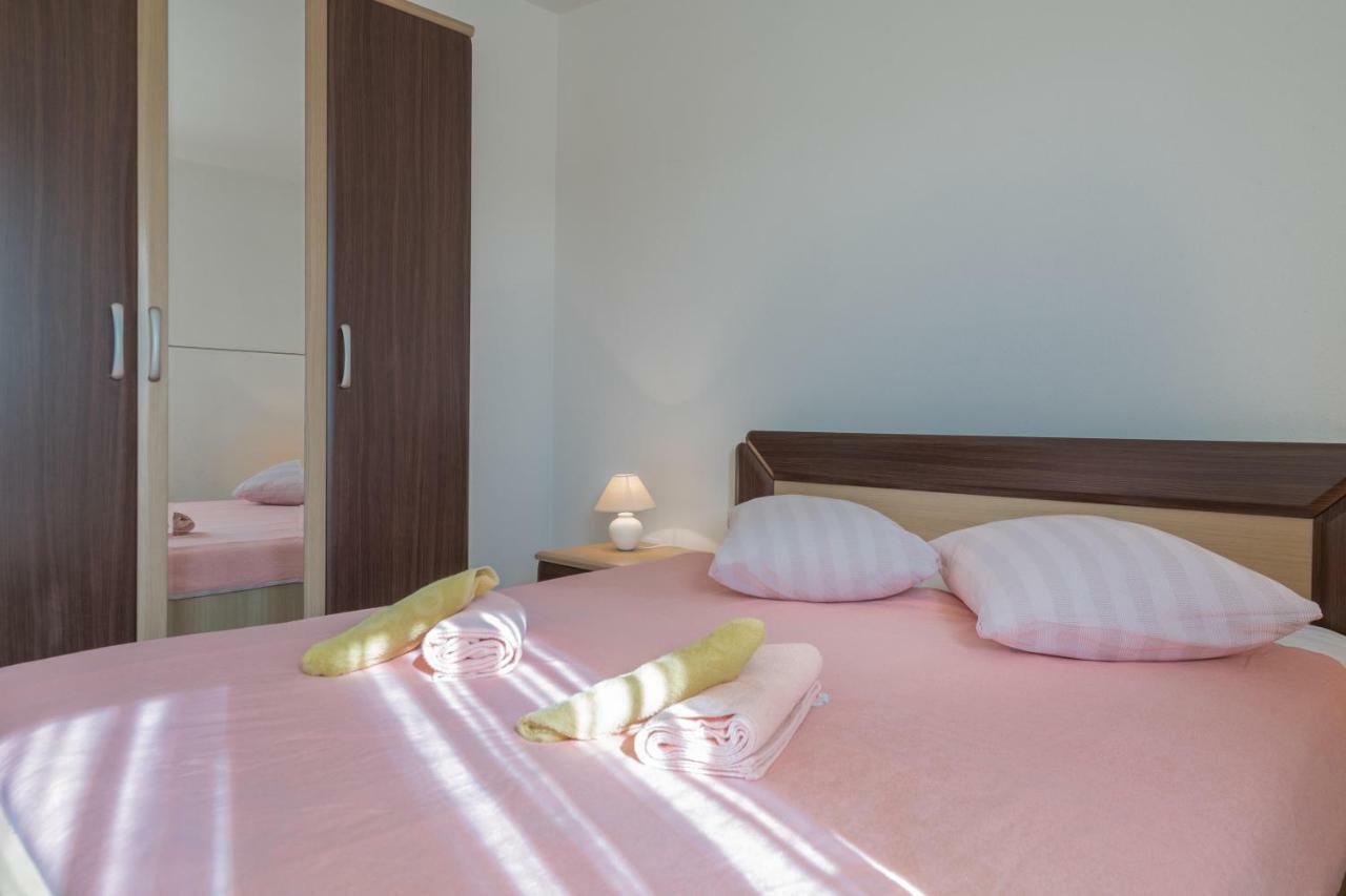 Ferienhaus Mary Ližnjan 외부 사진